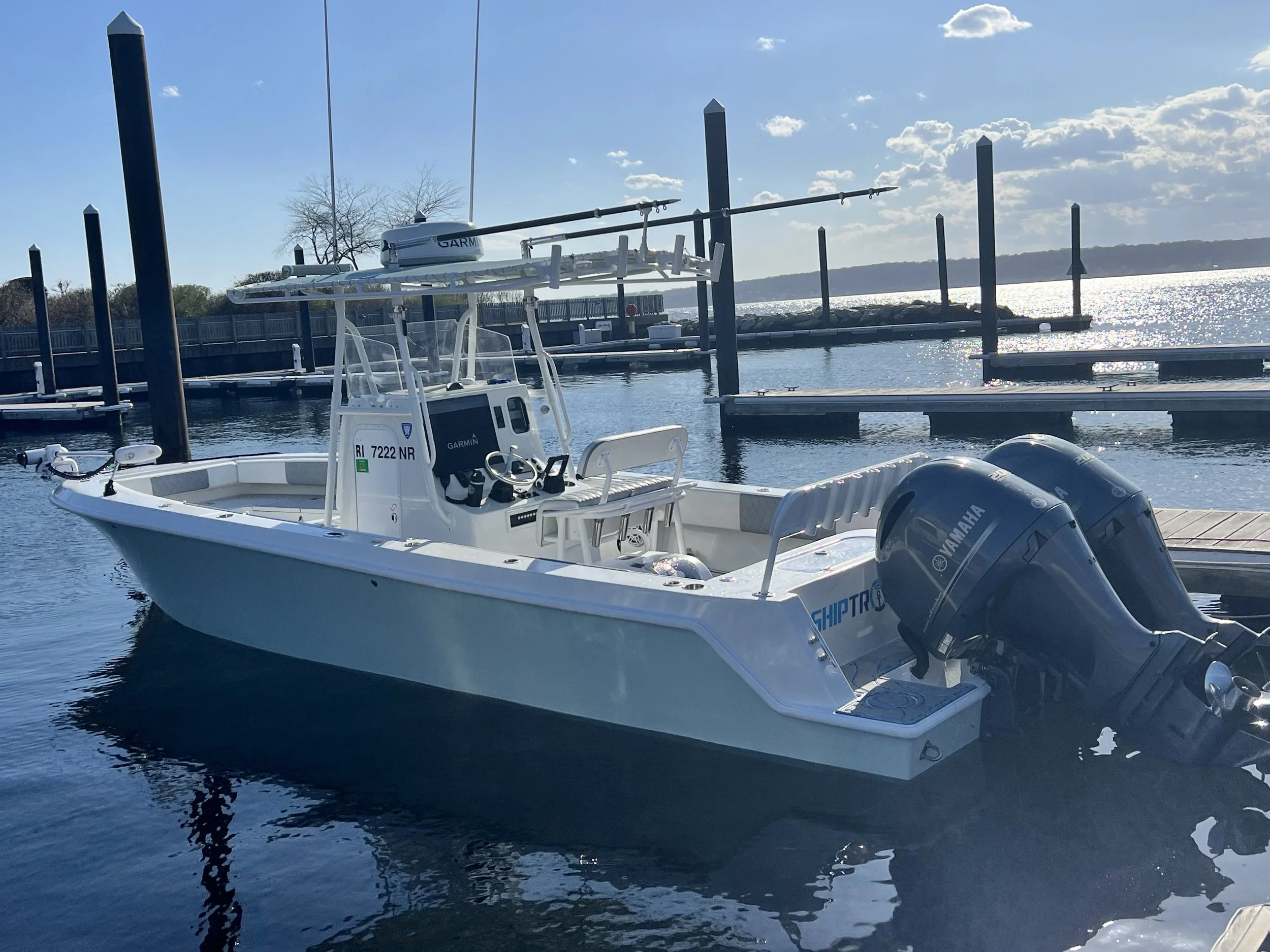 28 foot Contender on the water